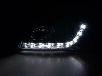 DRL-ajovalot Audi A4 type 8E vm. 01-04 musta Ajovalot 3