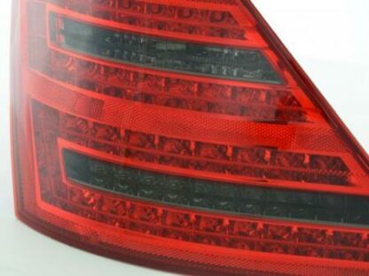LED-takavalot Mercedes S-Class 221 vm. 05-09 punainen/musta Takavalot 3