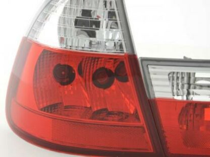 Takavalot BMW serie 3 Touring type E46 vm. 99-02 valkoinen punainen Takavalot 4
