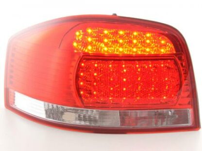 LED-takavalot Audi A3 type 8P vm. 03-07 kirkas/punainen Takavalot 3