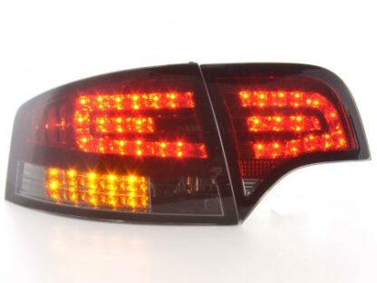 LED-takavalot Audi A4 saloon type 8E vm. 04-07 punainen/musta Takavalot 4