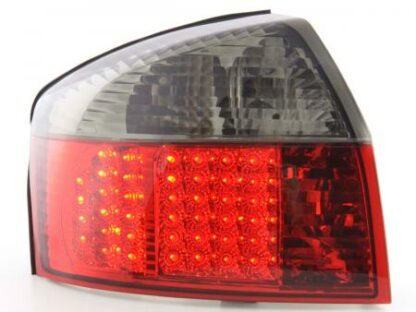 LED-takavalot Audi A4 saloon type 8E vm. 01-04 musta/punainen Takavalot