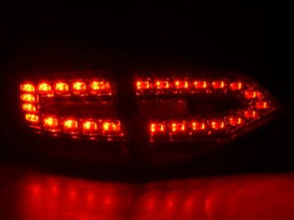 LED-takavalot Audi A4 type 8K saloon punainen/kirkas Takavalot 4