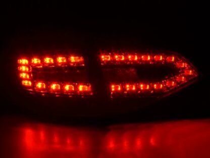 LED-takavalot Audi A4 type 8K saloon punainen/musta Takavalot 4