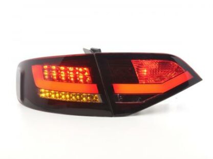 LED-takavalot Audi A4 B8 8K Limo vm. 07-11 punainen/musta Takavalot 3