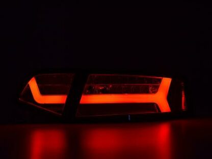 LED-takavalot Audi A6 4F saloon vm. 08-11 punainen/kirkas dynaamisella vilkulla Takavalot 2
