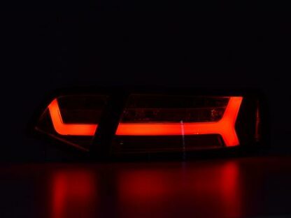 LED-takavalot Audi A6 4F saloon vm. 08-11 punainen/smoke dynaamisella vilkulla Takavalot 2