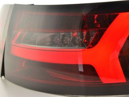 LED-takavalot Audi A6 4F saloon vm. 08-11 punainen/smoke dynaamisella vilkulla Takavalot 4