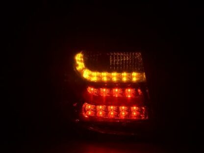LED-takavalot BMW serie 1 E87/E81 3/5-Dr. vm. 04-07 punainen/musta Takavalot 4