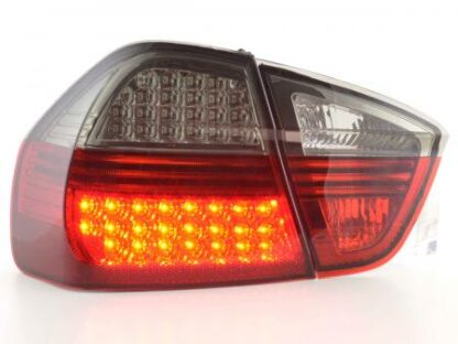 LED-takavalot BMW serie 3 saloon type E90 vm. 05-08 musta/punainen Takavalot