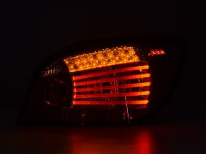 LED-takavalot BMW 5er E60 Limo vm. 08-09 punainen/kirkas Takavalot 2