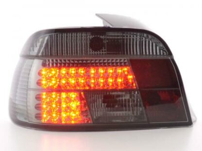 LED-takavalot BMW serie 5 saloon type E39 vm. 95-00 musta Takavalot