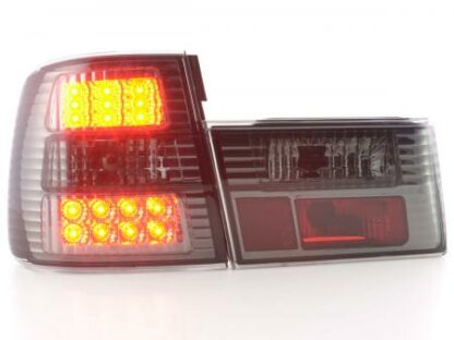 LED-takavalot BMW serie 5 type E34 vm. 88-94 musta Takavalot 3