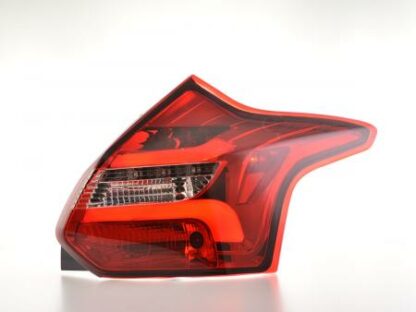 LED-takavalot Ford Focus 3 hutchback vm. 11-14 punainen/kirkas dynaamisella vilkulla Takavalot