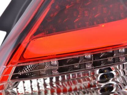 LED-takavalot Ford Focus 3 hutchback vm. 11-14 punainen/kirkas dynaamisella vilkulla Takavalot 3