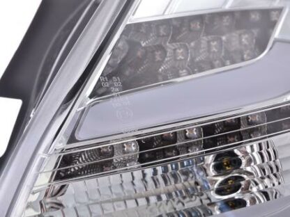 LED-takavalot Ford Focus 3 vm. 10-14 kromi dynaamisella vilkulla Takavalot 2