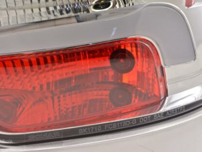 LED-takavalot Ford Focus 3 vm. 10-14 kromi dynaamisella vilkulla Takavalot 3