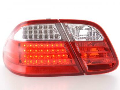 LED-takavalot Mercedes CLK type 208 vm. 97-03 kirkas/punainen Takavalot 2