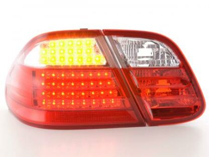 LED-takavalot Mercedes CLK type 208 vm. 97-03 kirkas/punainen Takavalot 4