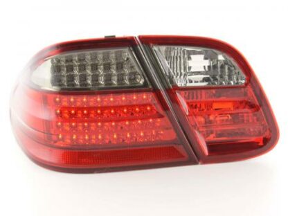 LED-takavalot Mercedes CLK type 208 vm. 97-03 musta/punainen Takavalot