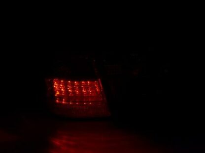 LED-takavalot Mercedes E-Class Combi (210) vm. 99-03 punainen/kirkas Takavalot 3