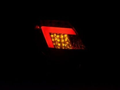 LED-takavalot Opel Corsa D 5-Dr. vm. 06-10 punainen/musta Takavalot 4