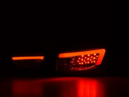 LED-takavalot Renault Clio 4 (X98) vm. from 2012 punainen/musta Takavalot 3
