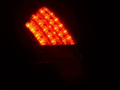 LED-takavalot Suzuki Swift Typ MZ vm. 05- kirkas/punainen Takavalot 4