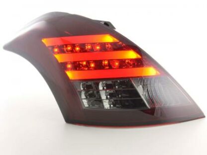 LED-takavalot Suzuki Swift vm. 2011- punainen/musta Takavalot 3