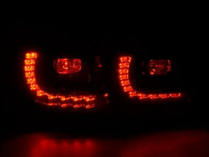 LED-takavalot VW Golf 6 type 1K vm. 2008-2012 punainen/musta GTI-Look Takavalot 4