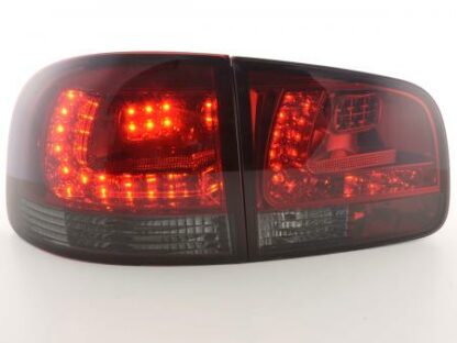 LED-takavalot VW Touareg type 7L vm. 03-09 punainen/musta Takavalot 3