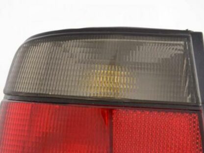 Takavalot BMW serie 5 E34 saloon, punainen/musta Takavalot 2