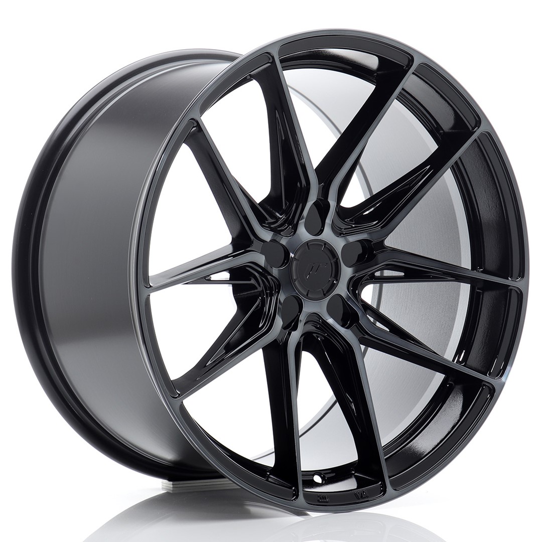 Japan Racing JR44 -vanteet – 19×9,5 – Custom – Black Japan Racing JR44 -vanteet - 19x9,5 - Custom - Black