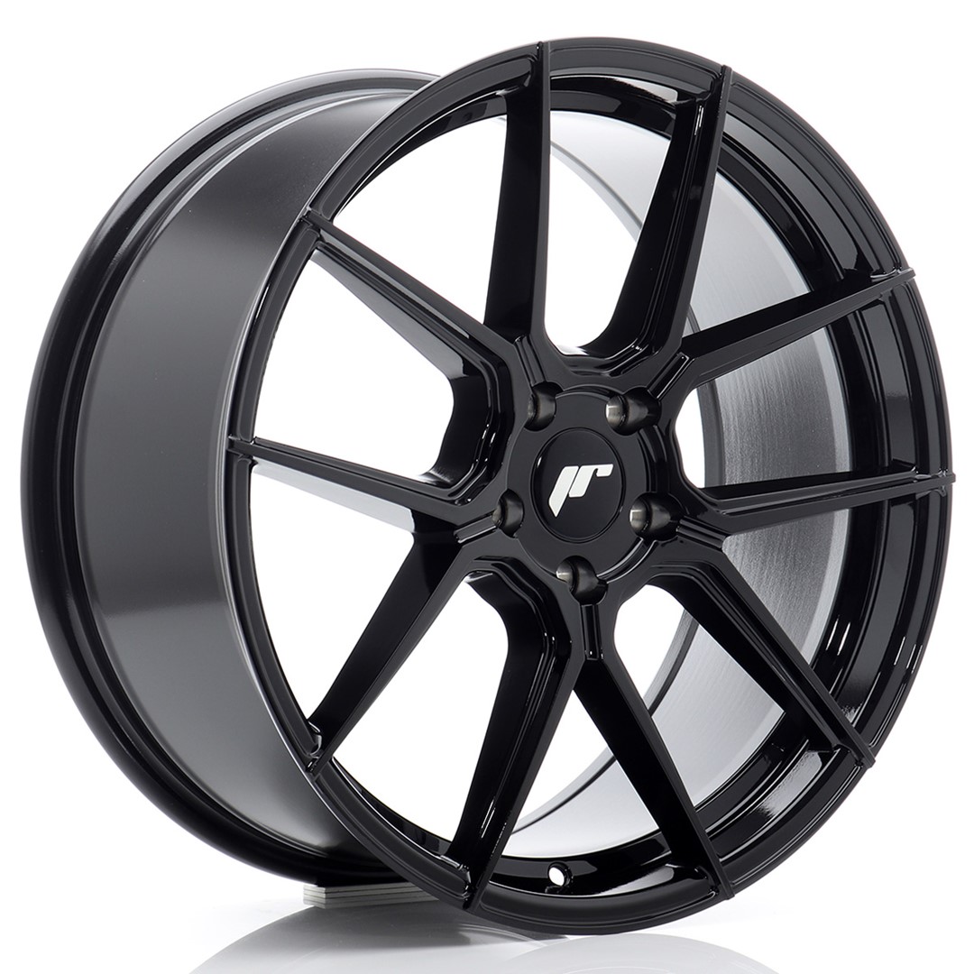 Japan Racing JR30 -vanteet – 19×8,5 – 5×120 – ET35 – Black Japan Racing JR30 -vanteet - 19x8,5 - 5x120 - ET35 - Black